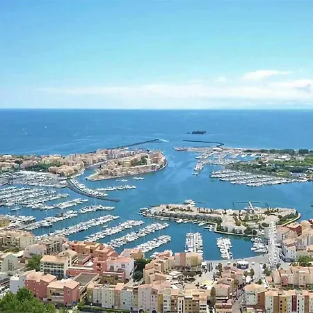 Holiday home 3 Bedroom Awesome In Agde