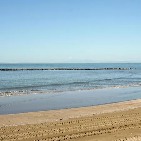 3 Bedroom Awesome In Agde